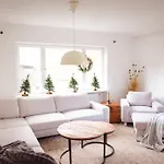 Lejlighed Gemuetliches Haus Mit Holzofen & Garten *