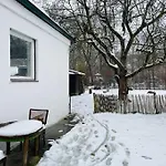 Gemuetliches Haus Mit Holzofen & Garten Landshut