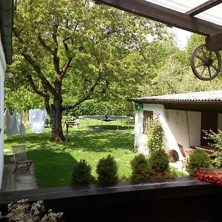 Gemuetliches Haus Mit Holzofen & Garten