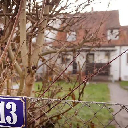 Gemuetliches Haus Mit Holzofen & Garten Lejlighed