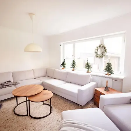 Gemuetliches Haus Mit Holzofen & Garten *