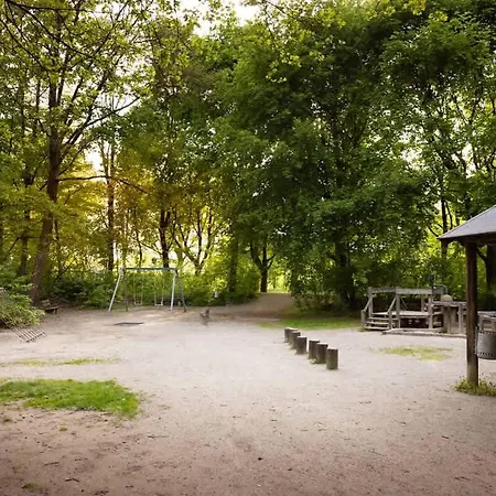 Gemuetliches Haus Mit Holzofen & Garten 別荘