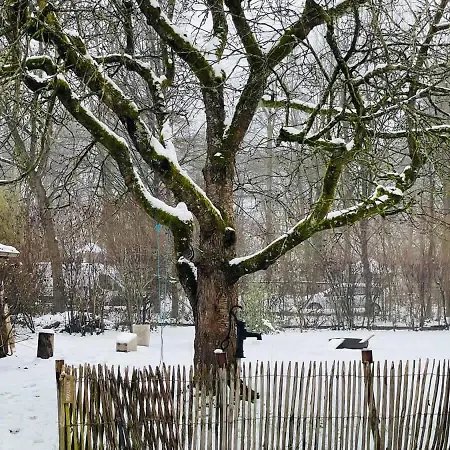 Gemuetliches Haus Mit Holzofen & Garten 別荘