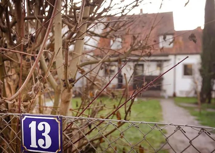 Gemuetliches Haus Mit Holzofen & Garten Lejlighed
