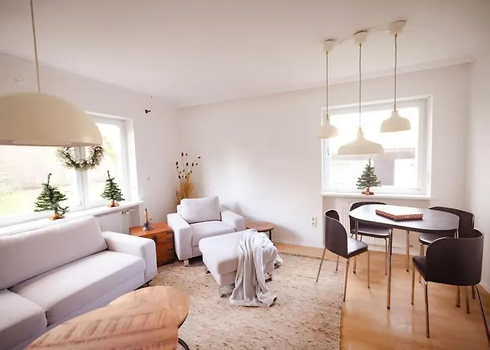 Gemuetliches Haus Mit Holzofen & Garten Landshut
