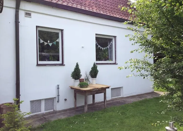 Lejlighed Gemuetliches Haus Mit Holzofen & Garten