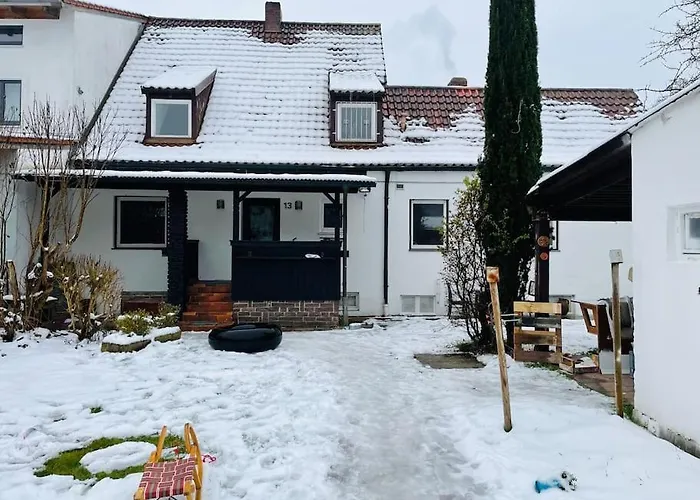 Lejlighed Gemuetliches Haus Mit Holzofen & Garten
