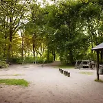 Gemuetliches Haus Mit Holzofen & Garten Casa de Férias