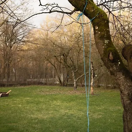아파트 Gemuetliches Haus Mit Holzofen & Garten 란츠후트